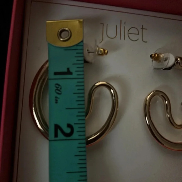 Juliet gold tone Unique Chunky Swirl Hoops New - Picture 4 of 10